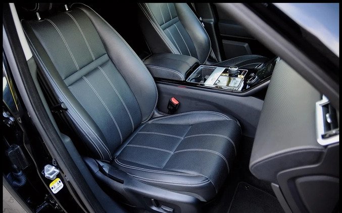 Land Rover Range Rover Velar cena 180000 przebieg: 104858, rok produkcji 2017 z Świdnica małe 742